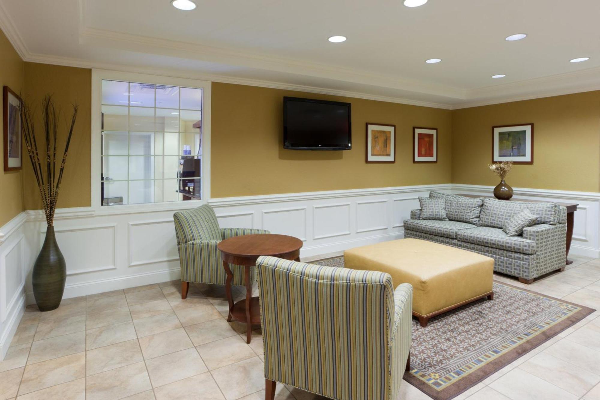 Candlewood Suites Manassas By Ihg Exterior photo